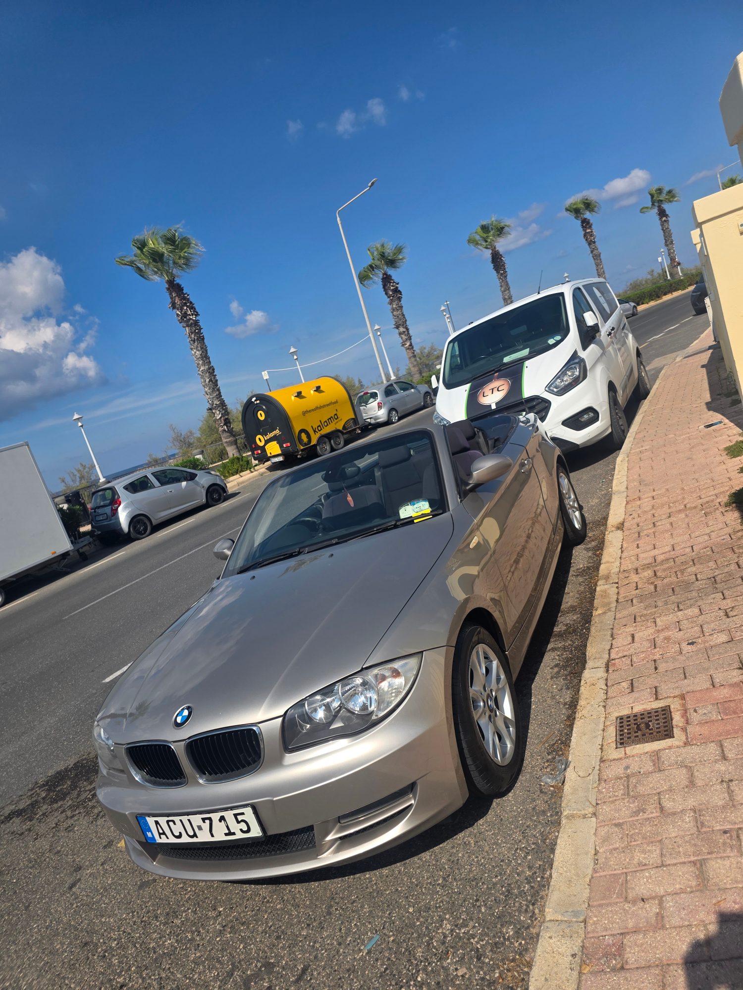 2009 BMW 1 Series 118i 1